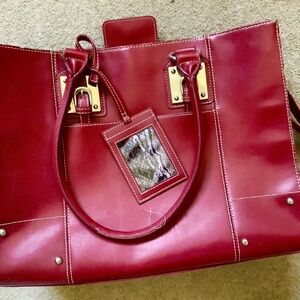 Wilson’s Executive Red Learher Bag
